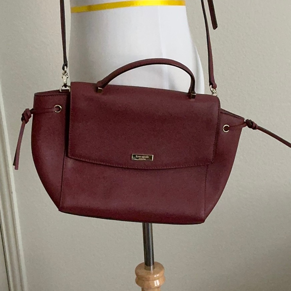 KATE SPADE Laurel Way Lilah Top Handle Bag Traincared Burgundy Leather